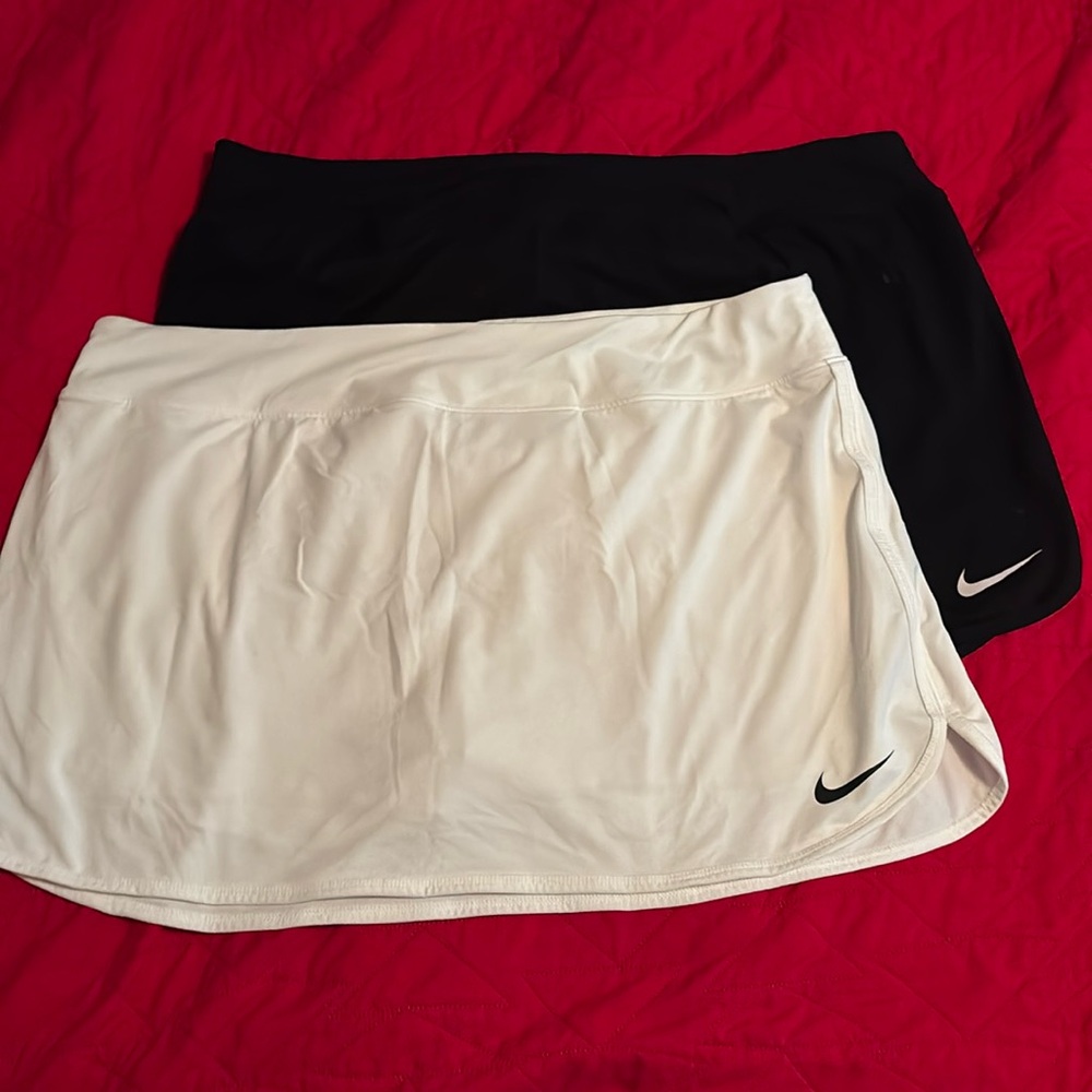 Nike dri-fit women’s skorts